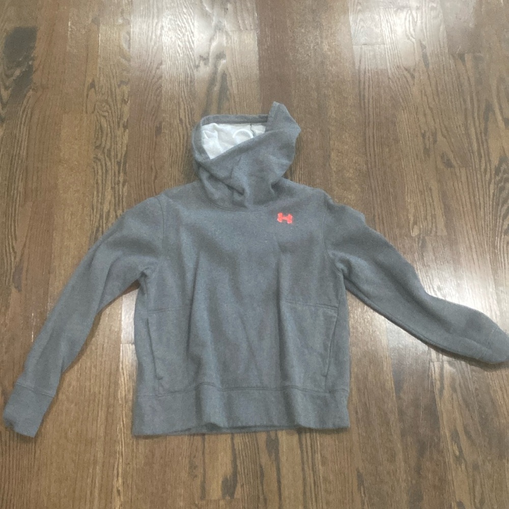 Under Armour sweatshirt